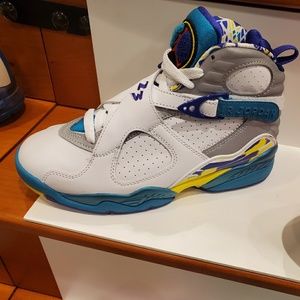 Meet your Posher, Stephaine